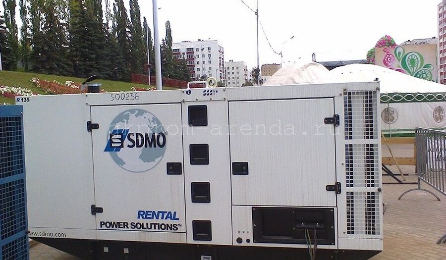 Аренда электростанции SDMO R135  от суток